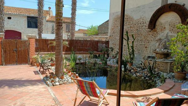 Готель El Castell Embruixat Saint-Hippolyte  Екстер'єр фото